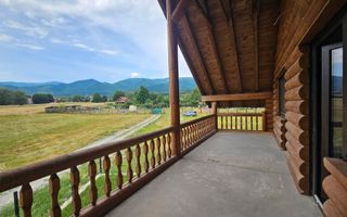 Chalet din busteni cu vedere panoramica spre Muntii Fagaras Tocile - Poză 3
