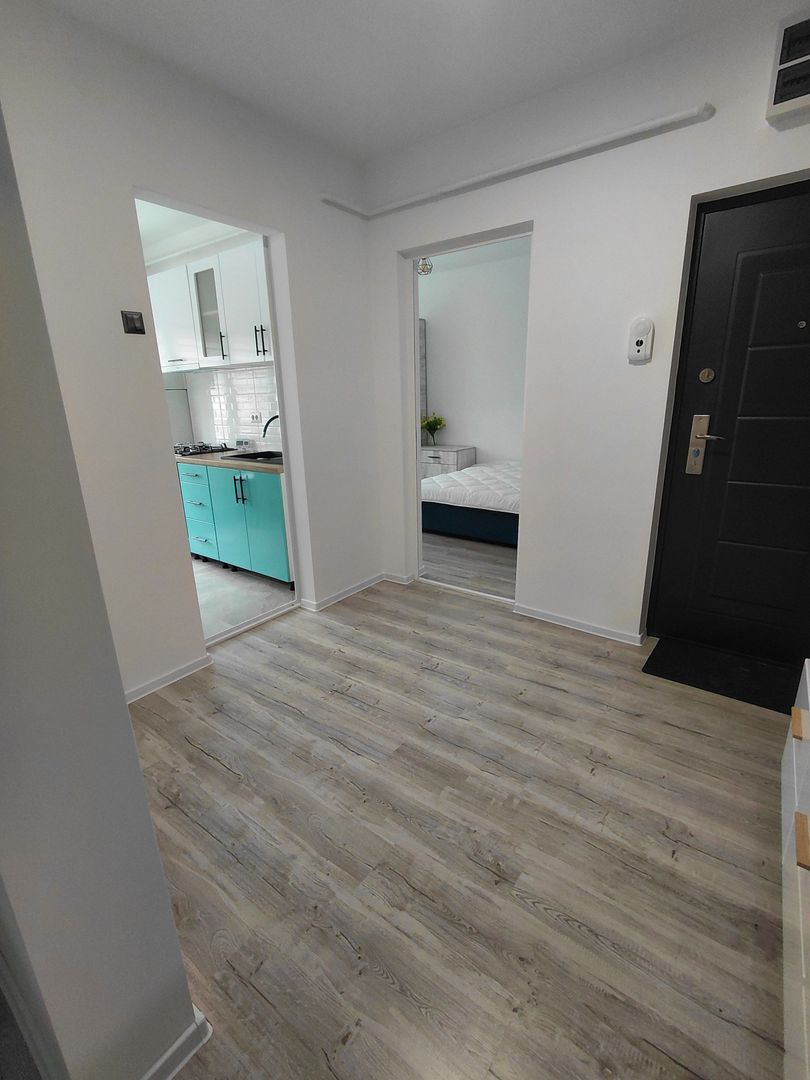 🏡  Apartament 3 camere – Micro 16,  etaj 2, (în spate la complex  Siret) - Poză 21
