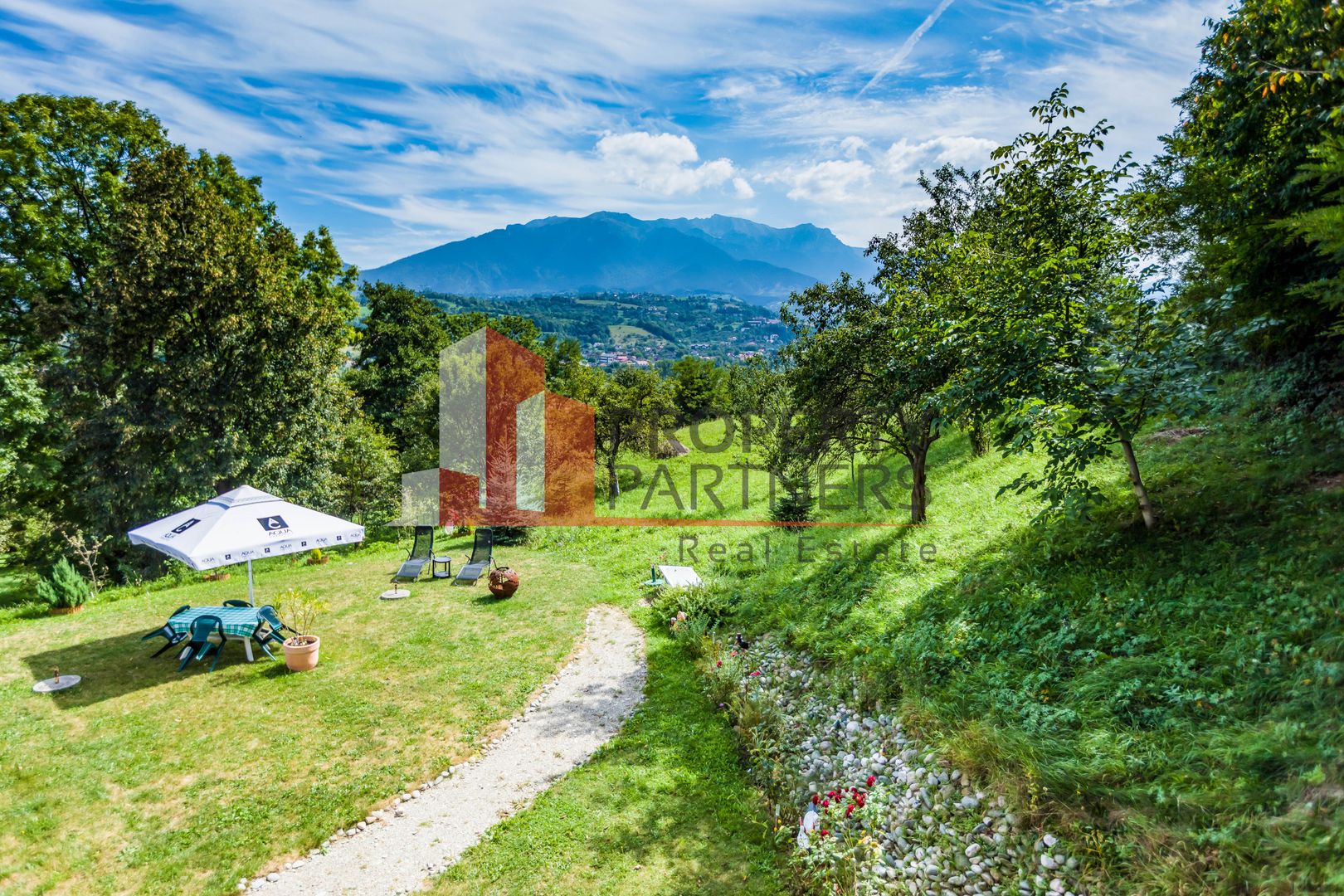 Vilă in Bran cu teren de 28.000 mp și priveliște spectaculoasa - Poză 21