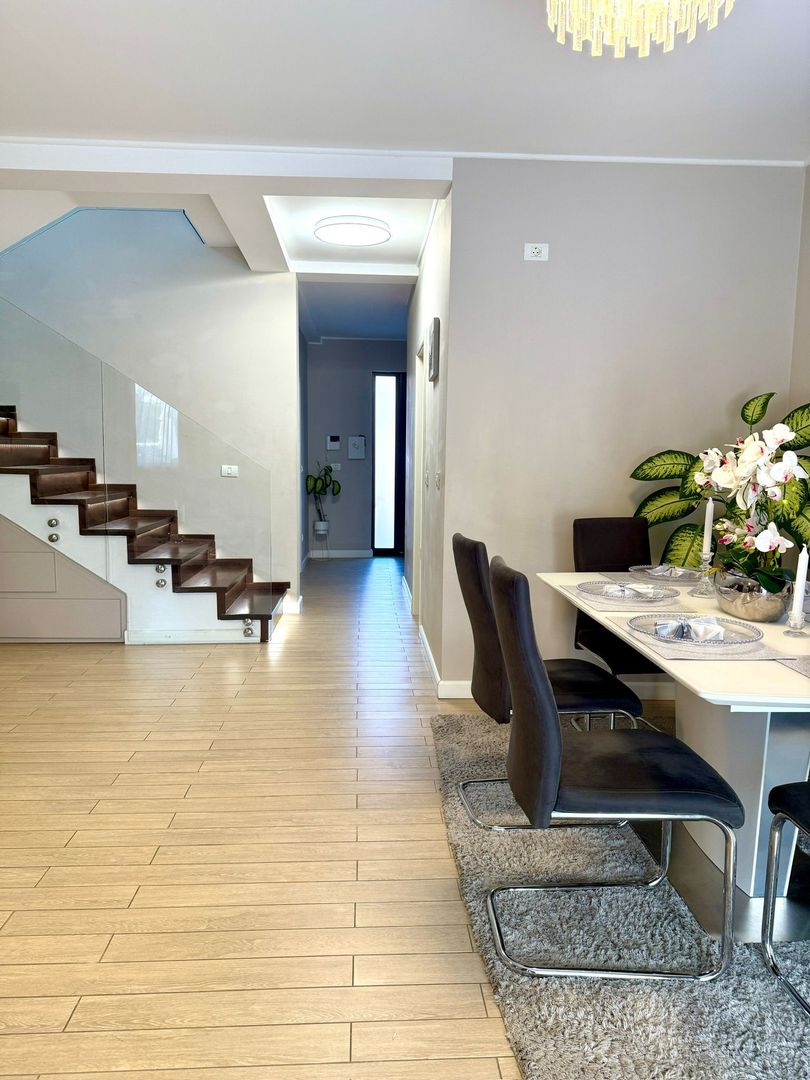 Casa insiruita I Prima din sir I Dumbravita I - Poză 9