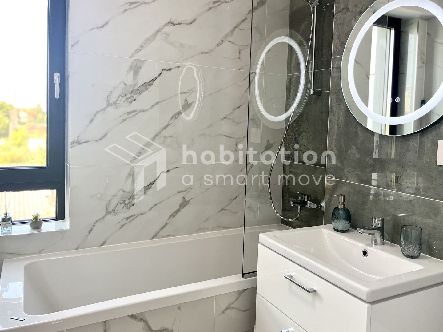 Apartament 3 camere, elegant, la prima închiriere, în zona Lipovei - Poză 21