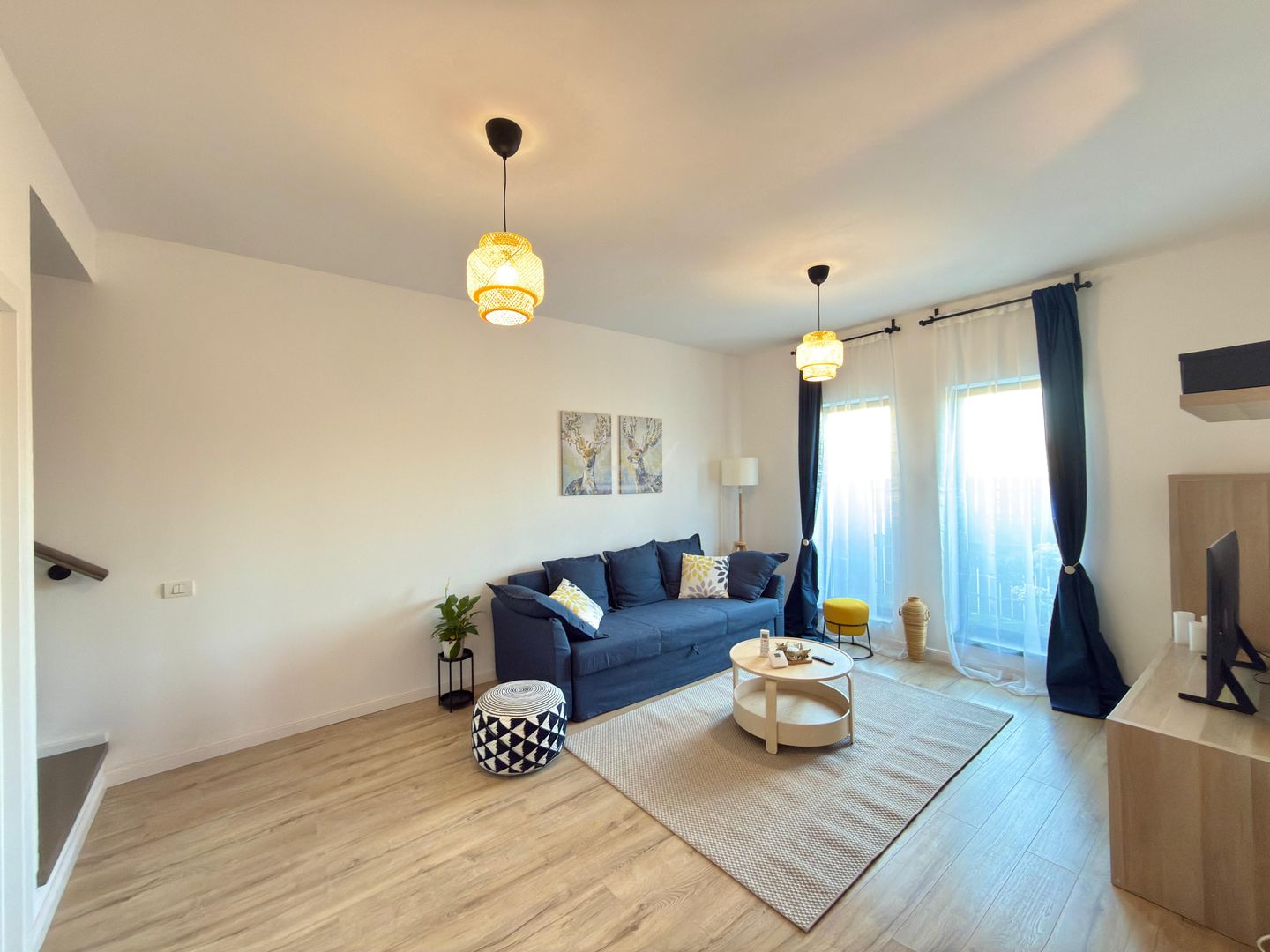 PRIMA INCHIRIERE. Casa moderna si cocheta. Curte amenajata. Loc de parcare. - Poză 4