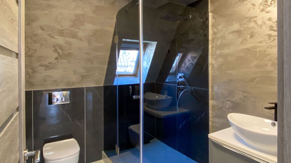 Apartament de lux cu 4 camere la mansardă - Poză 6