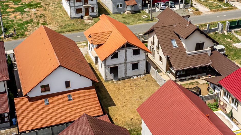 VANDUT! Casă “la roșu” - Livada - 3 km de Arad - Poză 2