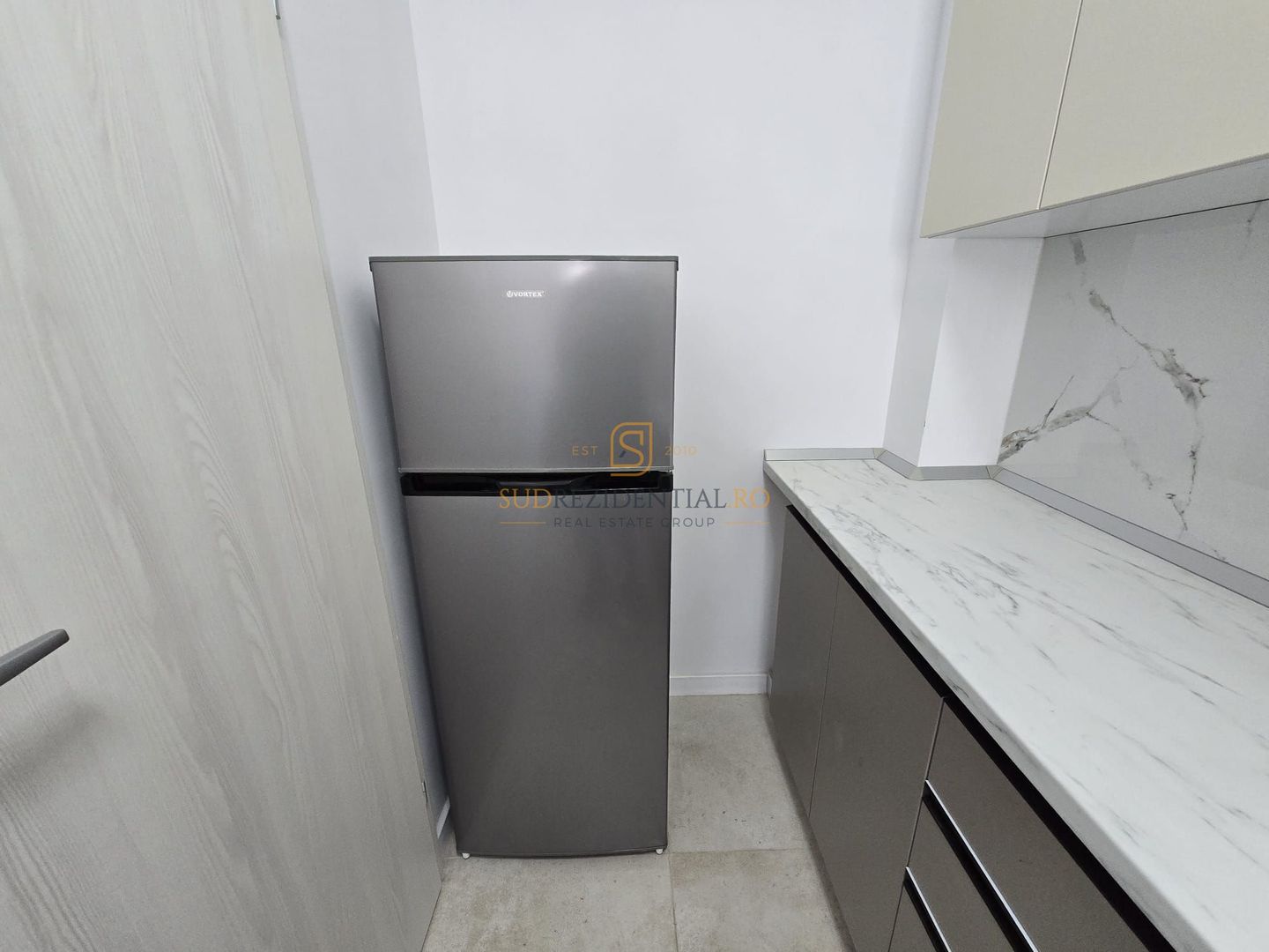 Garsoniera moderna, acces rapid metrou, Popesti-Leordeni, Biruintei - Poză 8