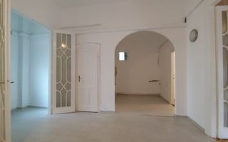 Birou 103 mp, 4 camere, ultracentral, str.I.Vulcan, Oradea, INCHIRIERE - Poză 9