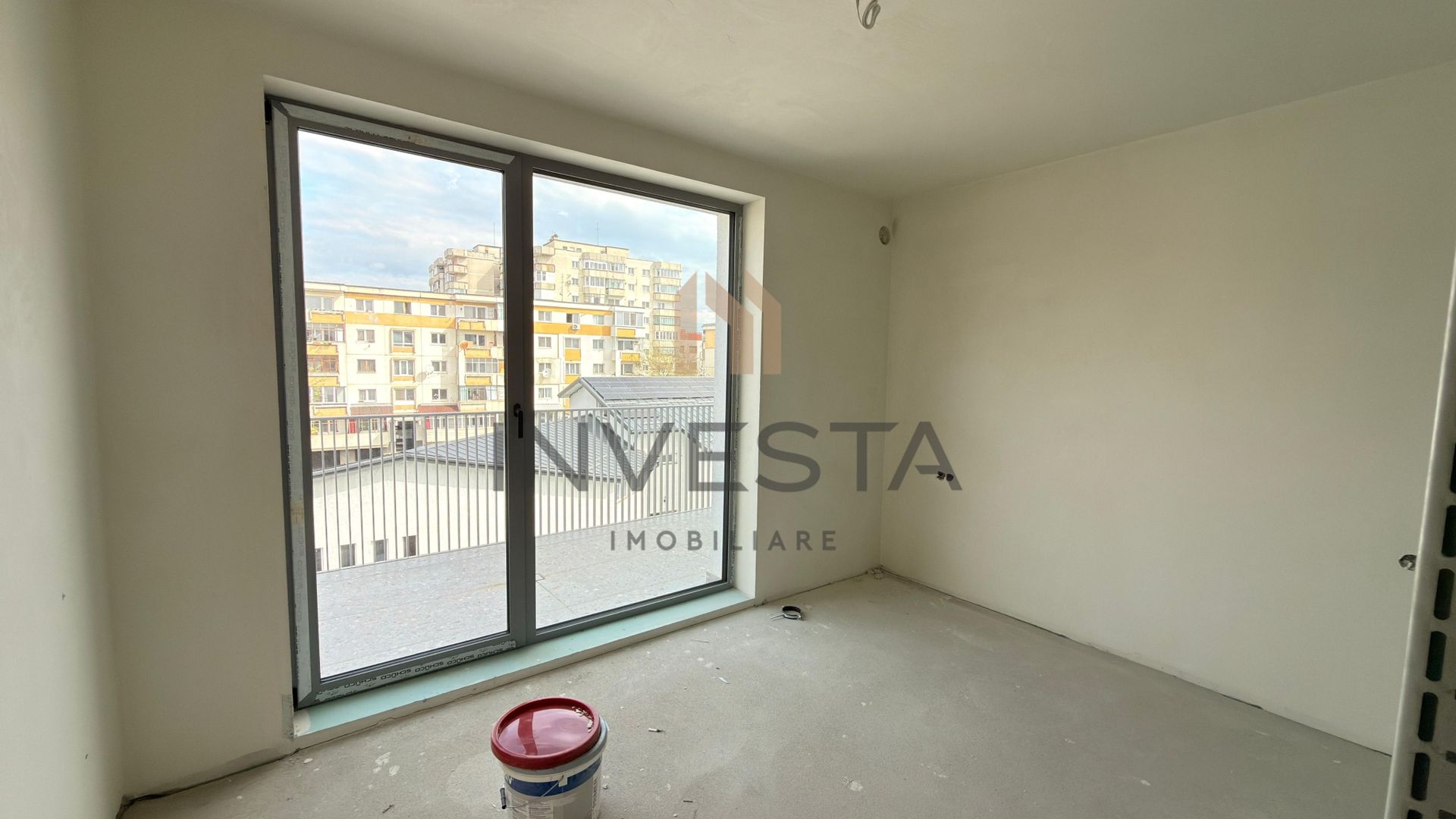 Apartament cu 4 camere, terasa, dispus pe 2 etaje | zona Intre Lacuri! - Poză 2