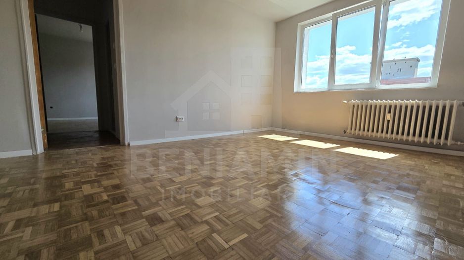 2 Camere-52mp-Balcon-Lift Nou-Anvelopat-Zona-Garii-Renovat - Poză 1