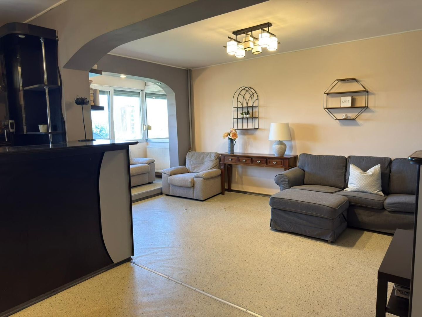 Ap 3 camere, decomandat,etaj 5 – zona Piața Rogerius.Pret 108.000 euro - Poză 9
