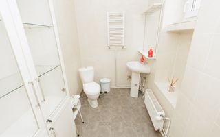 Chirie, spațiu comercial 59,2 mp, str. București, Centru - Poză 11