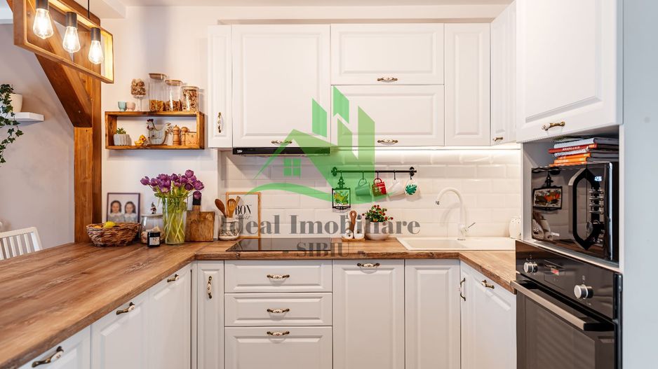 Casa Triplex cu 3 camere, Mobilat-Utilat, in Selimbar - Poză 7