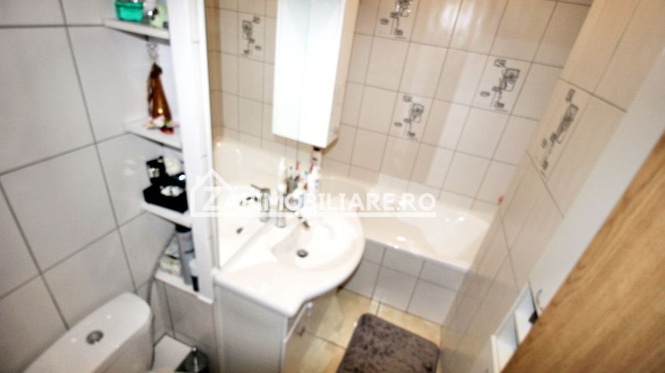 Apartament 3 camere,2 bai,74 mp utili,et 3 - Poză 18