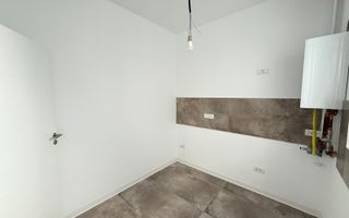 Bucatarie inchisa. Etaj 1. Loc de parcare. Asfalt. - Poză 6