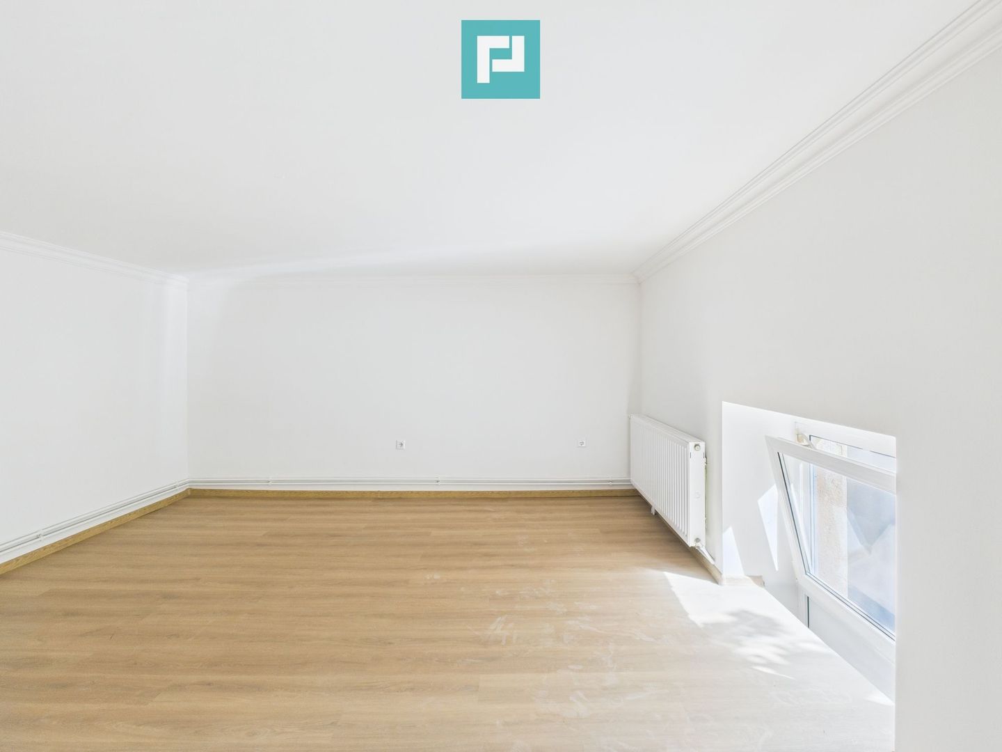 Apartament 4 camere, Bulevardul Revoluției - Poză 5