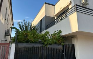 Vila de vanzare in Tunari I Gata de mutat I 4 camere 5 parcari  COM0%