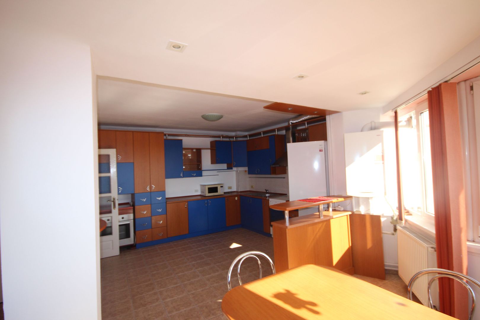 Spatios cu priveliste deosebita - Poză 48