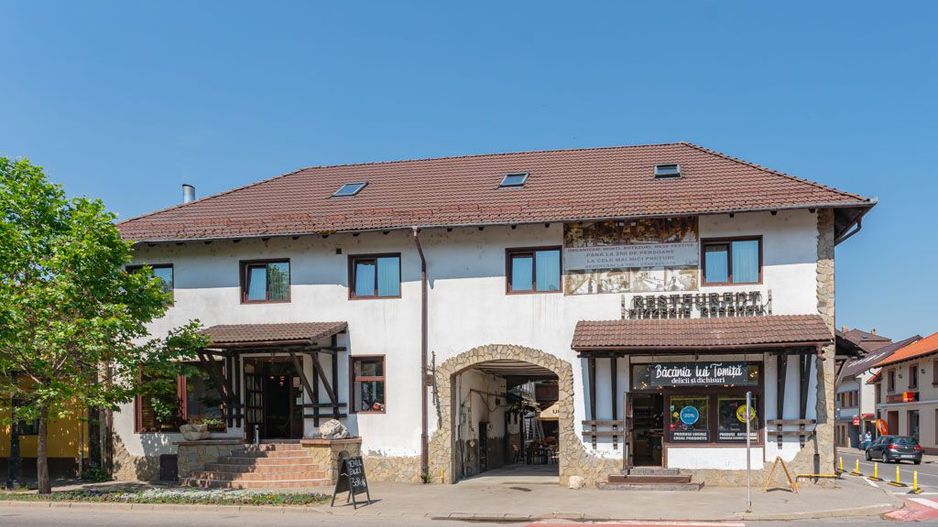 Pensiune Rosenau de vânzare - Afacere la cheie lângă Cetatea Râșnov - Poză 1