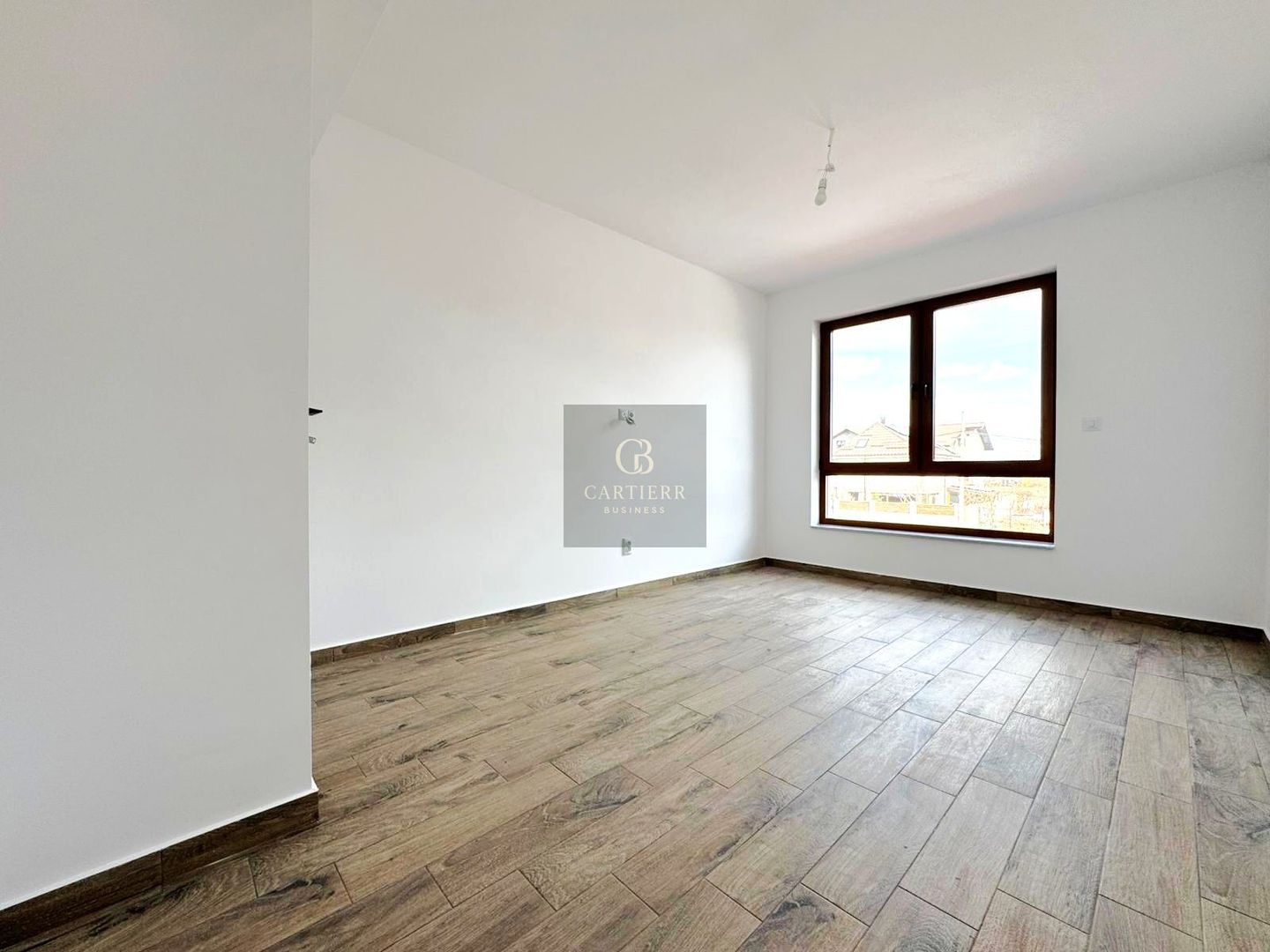 CASĂ + GARAJ | 5 CAMERE | BERCENI | - Poză 18