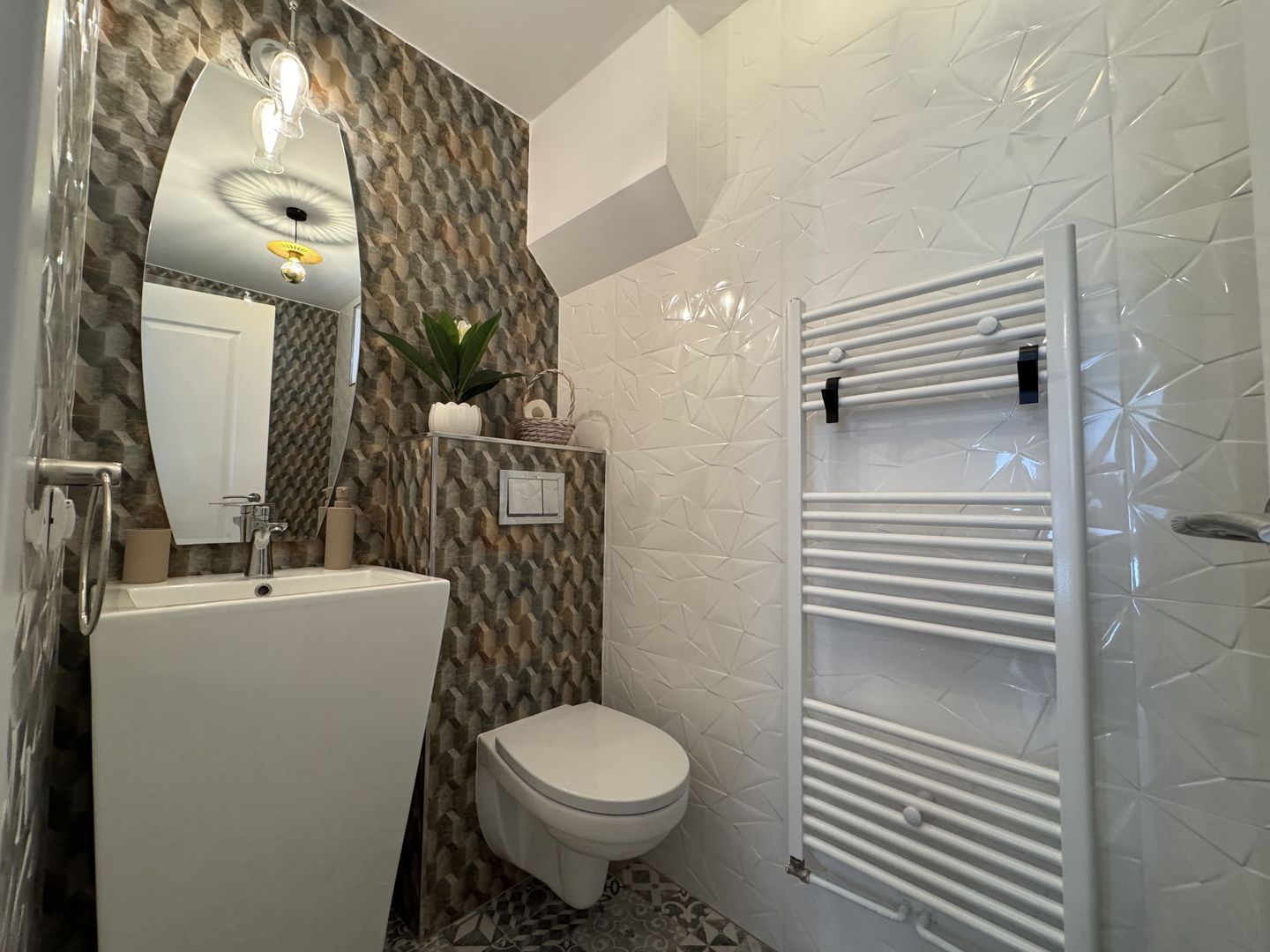 Apartament cu 2 camere la casa in Blumana, str De Mijloc - Poză 10
