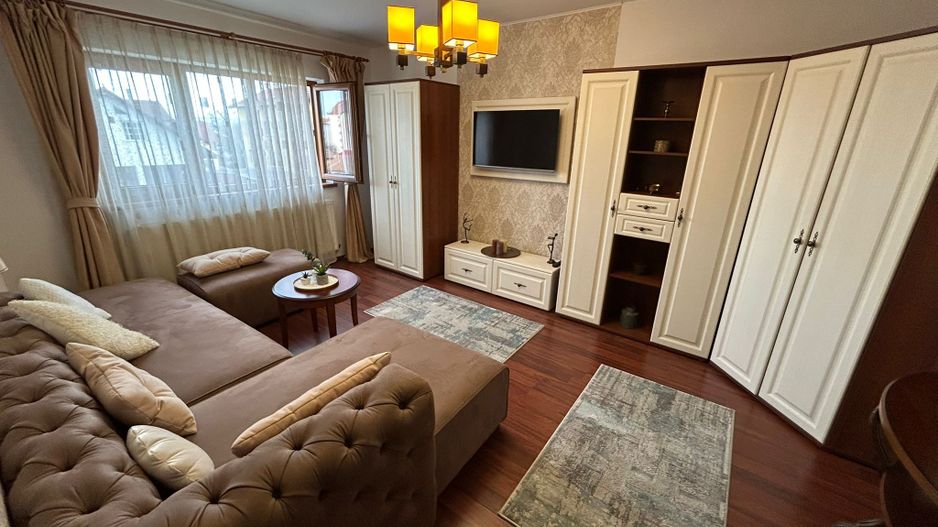 Apartament 2 camere, etaj 2 - zona Cetate - Poză 3