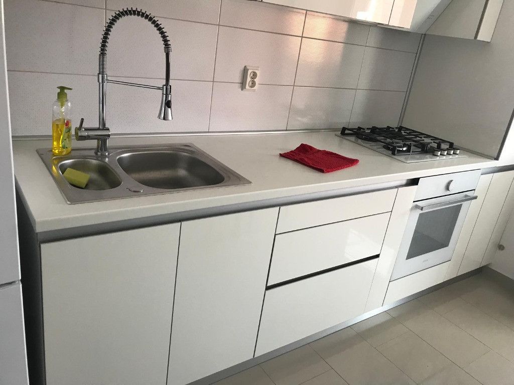 Apartament cu 3 camere de inchiriat - Poză 7