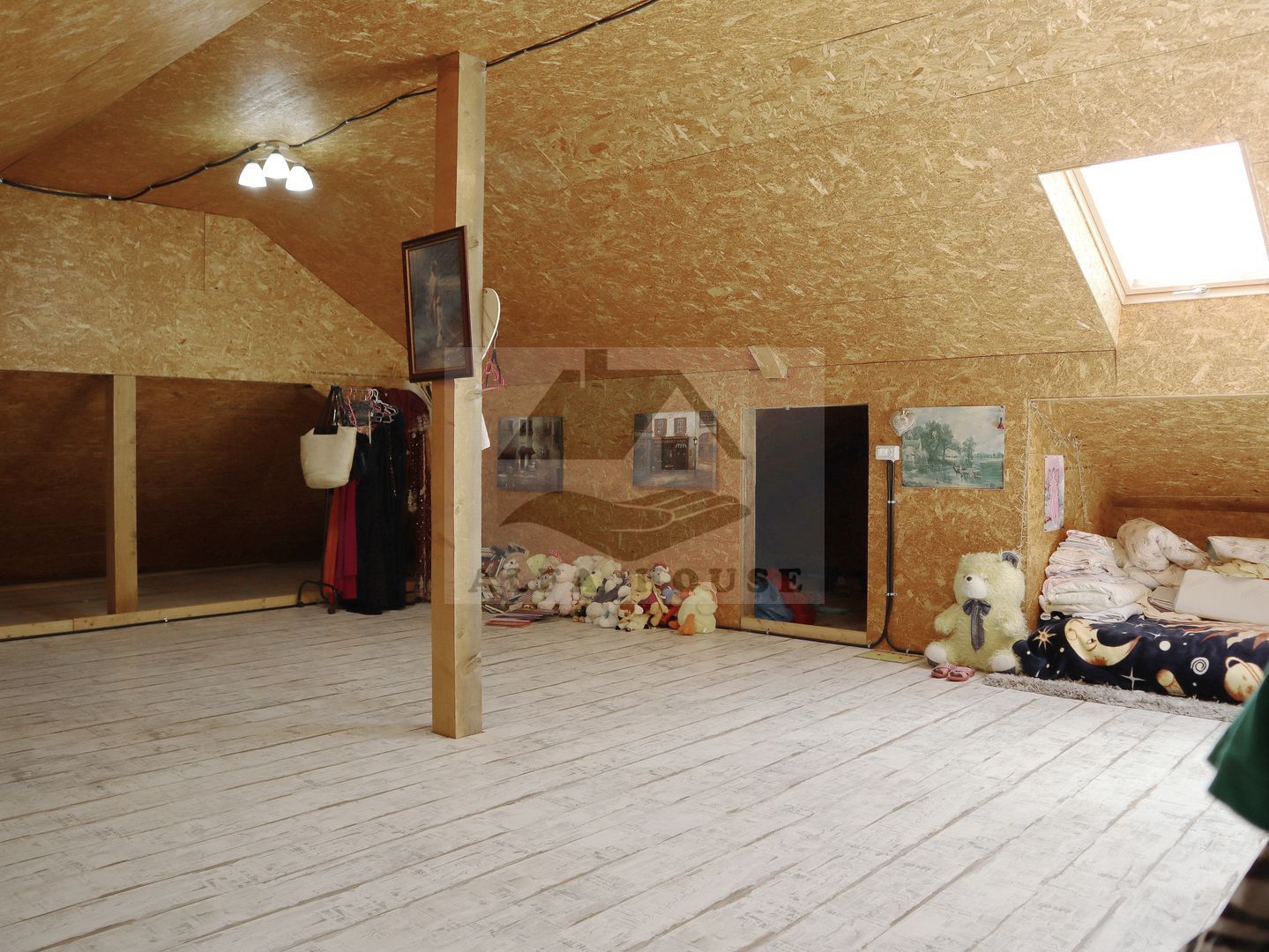 Casa deosebita cu 4 camere, 228 mp, Brașov - Cartierul Stupini - Poză 23