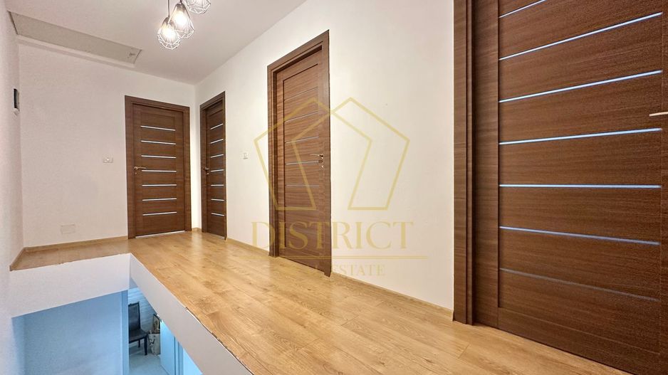 Duplex cu 4 camere si dressing mobilat in Giroc zona Planetelor la asfalt. - Poză 16