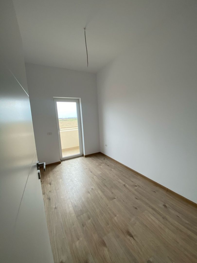 Giroc-Neptun | 2-3 Camere | Centrala proprie | Loc de parcare - Poză 4