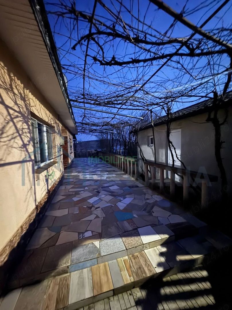 Casă de vânzare Razboieni-Targu Frumos - Poză 3