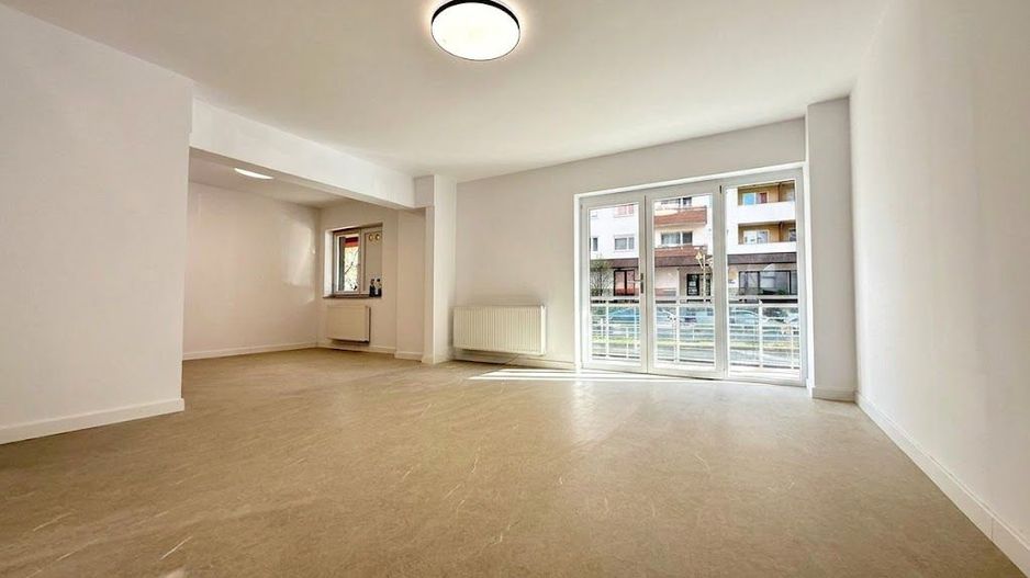 Spațiu comercial, vitrină stradală, zona Coresi – Maurer Residence - Poză 3