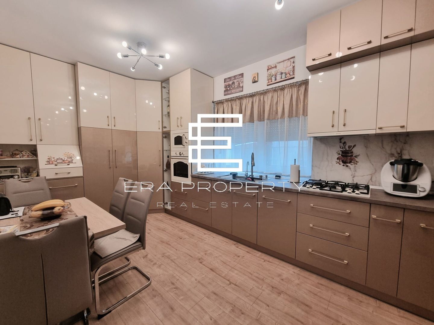 Casa tip duplex | 4 camere | 3 bai | mobilata | zona Brana -Selimbar - Poză 4
