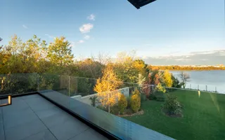 Smart-Home nZEB spectaculoasa Bucuresti Sector 1 cu deschidere lac -teren 2000mp - Poză 44