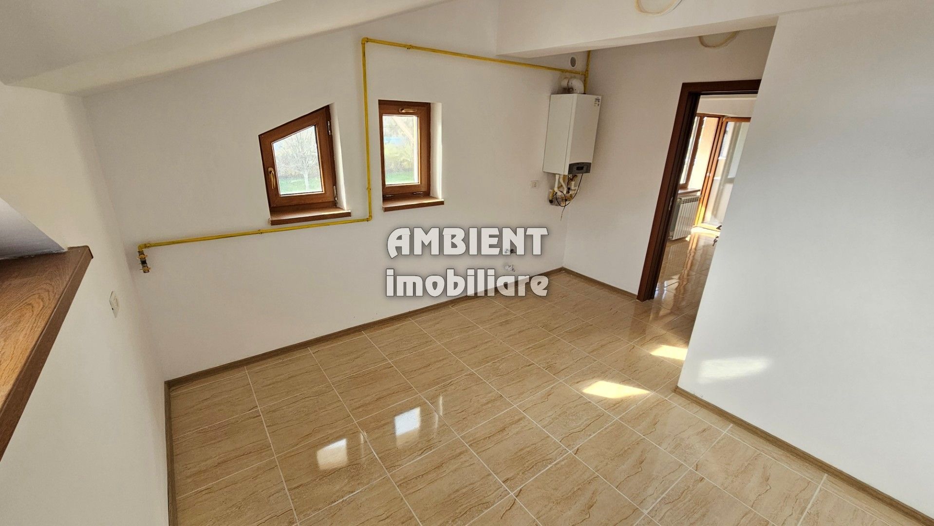 APARTAMENT NOU - 2 camere, ETAJ 2 (mansardă) - zona SILVER MALL; - Poză 2