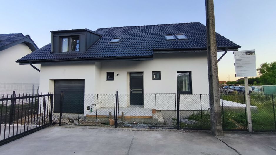 Casa Individuala 135 mp cu garaj - Unirii - Voinicenilor - Poză 1