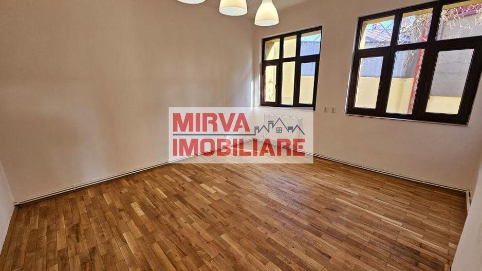 🏢 Spațiu de birouri modern – 5 camere, 3 băi – Zona Centrală, Ploieșt - Poză 17