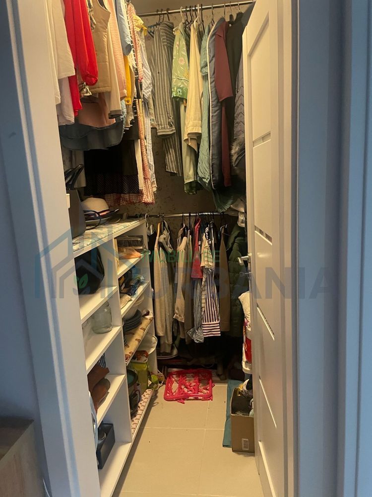 Inchiriez Apartament 3 camere, decomandat+gradinuta si loc parcare - Poză 6