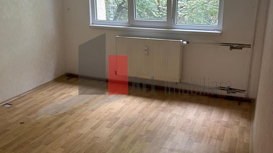 Vânzare apartament 4 camere decomandat Bd. Brâncoveanu - Izvorul Mureșului - Poză 5