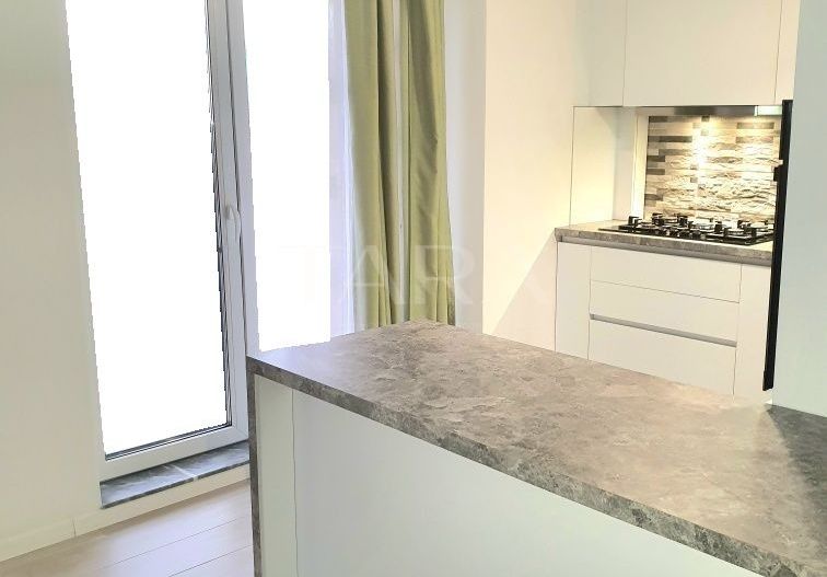Apartament elegant cu 3 camere, zona Buna ziua - Poză 2