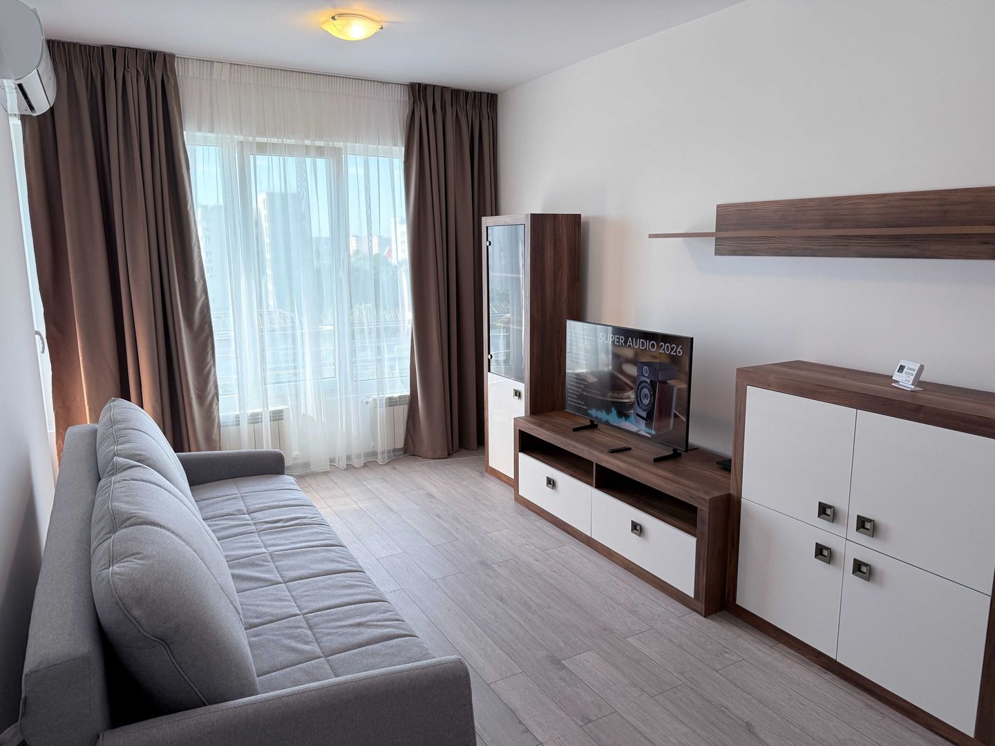 Garsoniera moderna, centrala proprie, balcon, 8 min metrou, Titan - Poză 1