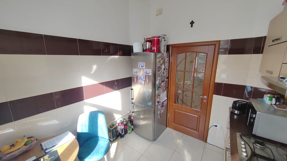 Parcul Carol,imobil versatil rezidential /birouri,parcare si curte - Poză 9