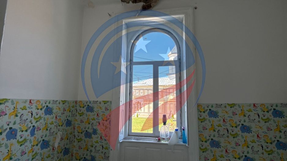 Casa de vanzare-vis-a-vis de Casa Studenților/Craiova - Poză 11