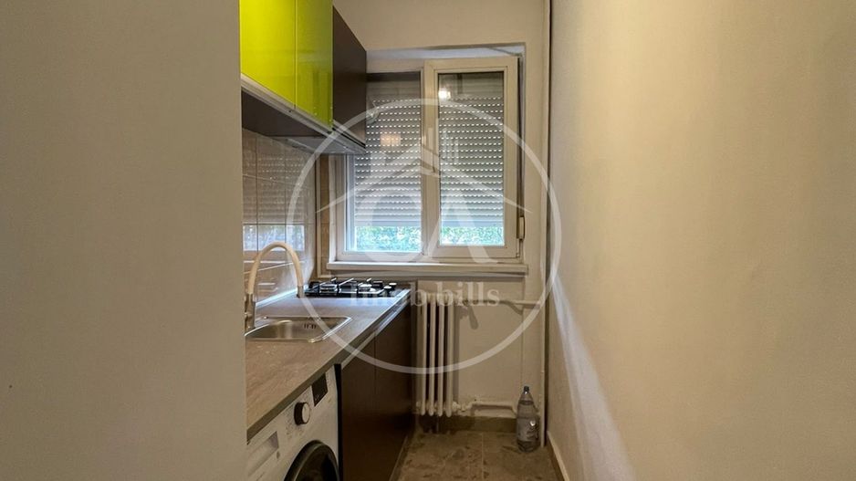 Apartament de vânzare cu 2 camere în zona Rogerius, Oradea - Poză 5