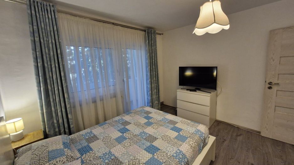 Apartament 3 camere  renovat in zona Lipovei - Poză 12