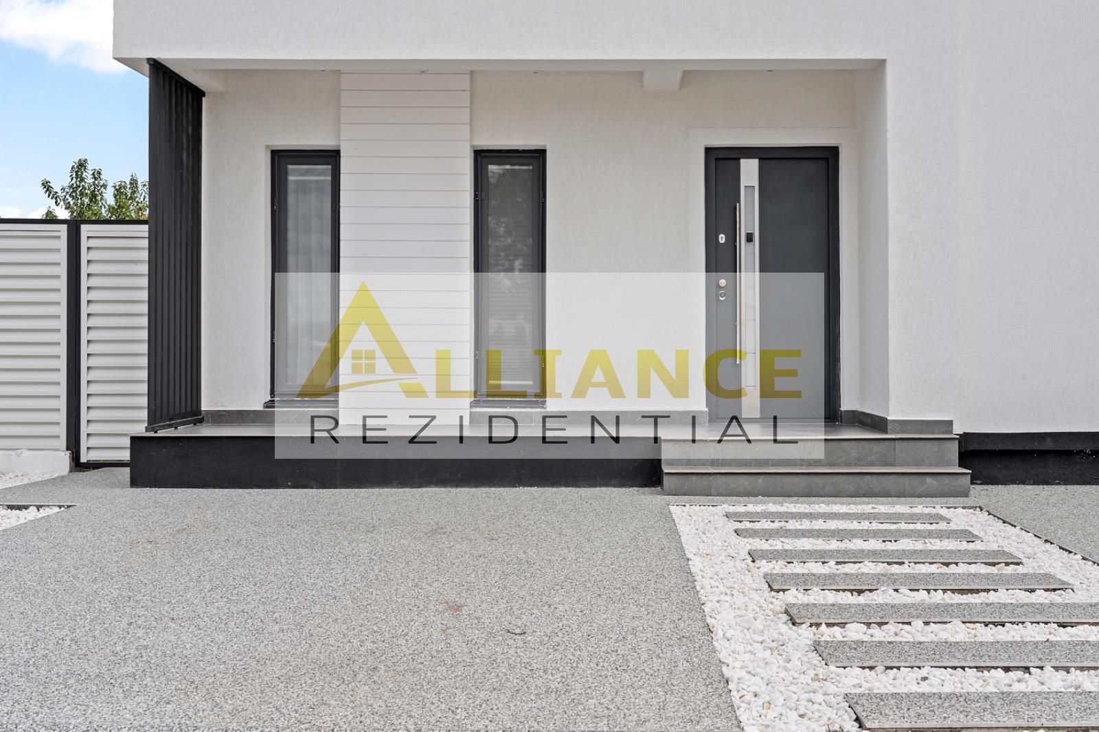 Casa individuala || P+1E+POD || 4 camere - 3 bai  || 300 mp teren || - Poză 33