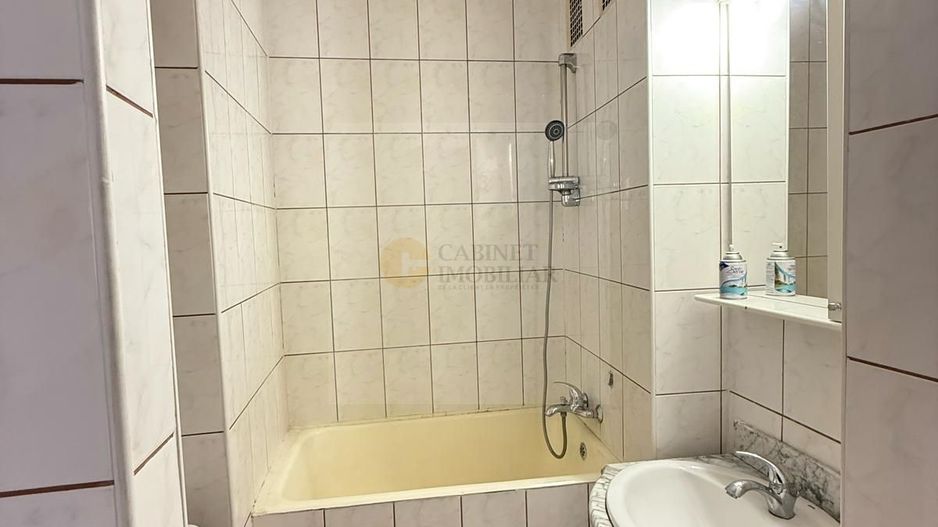 3 camere  | Piata Romana  | Decomandat - Poză 9