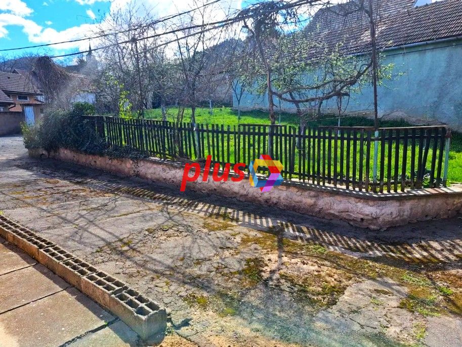 Casa individuala Sacele, 75 mp + garaj + 615 mp curte - Poză 1