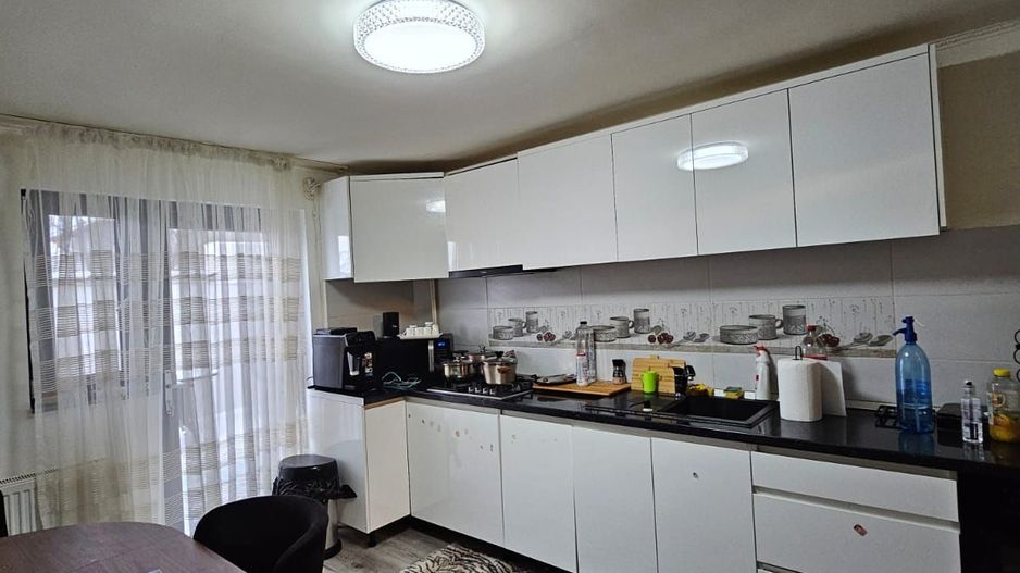 Casă / Vilă cu 5 camere de vânzare în Craiova - Poză 24