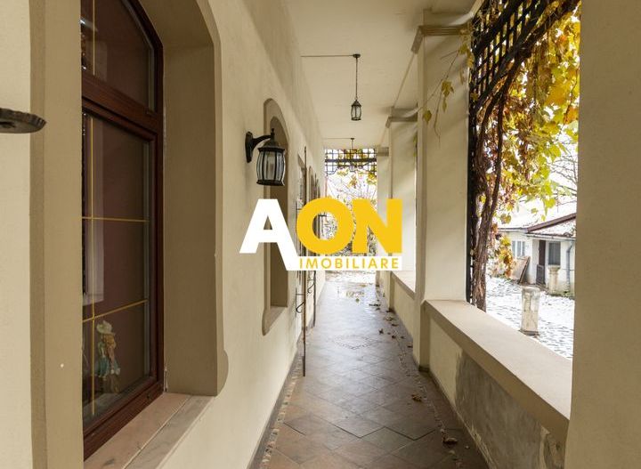 Casa din secolul XIX, ultrafinisata, ultracentral, 855 mp teren - Poză 24