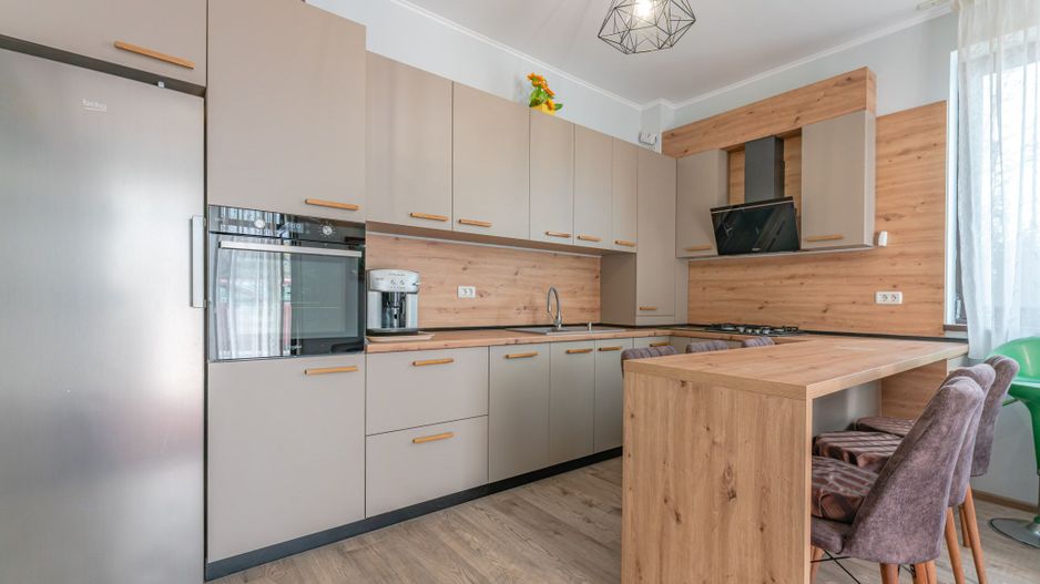 Apartament 3 camere spatios cu o terasa de 25 mp - Poză 2