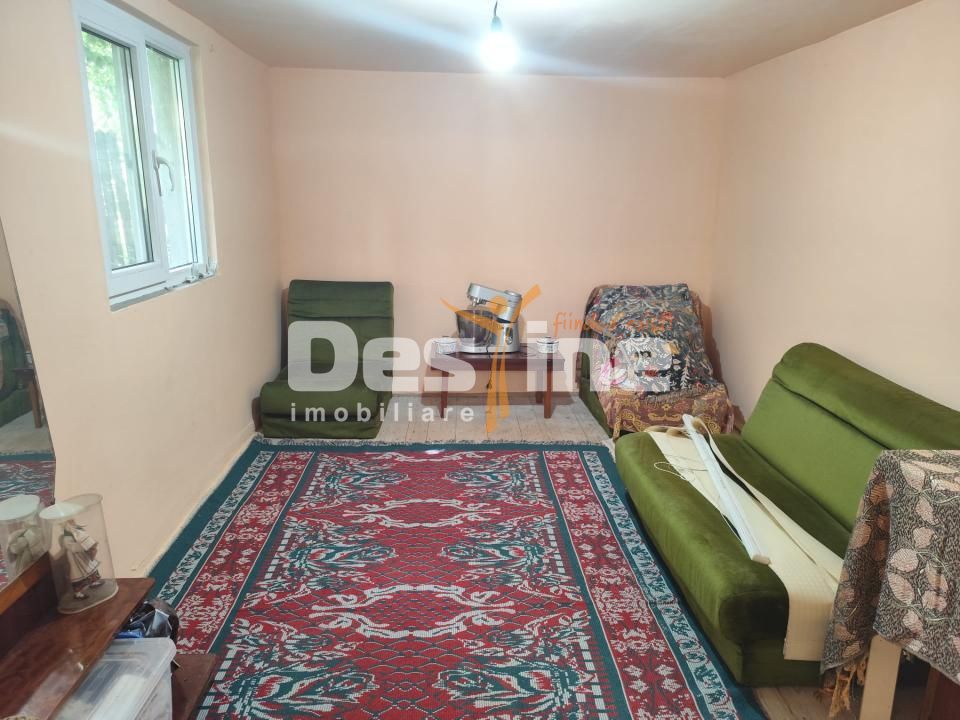 Casa, anexe si teren Floresti  Prahova 1075mp.! - Poză 4
